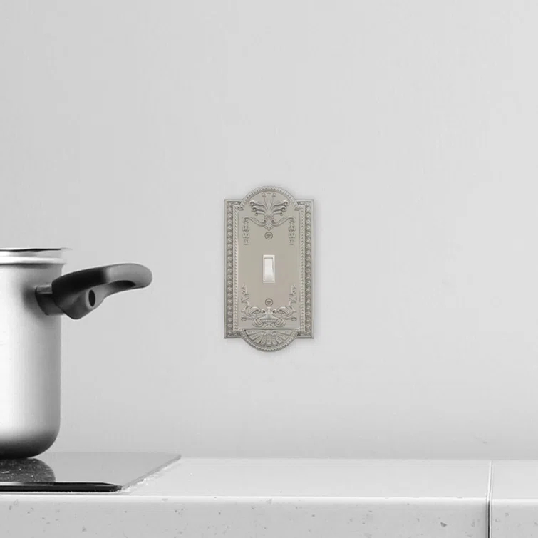 Meadows 1-Gang Toggle Light Switch Wall Plate