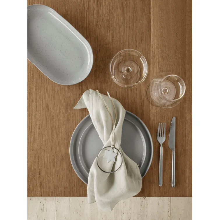STELLA 16 Piece 18/10 Stainless Steel Flatware Set, Service for 4