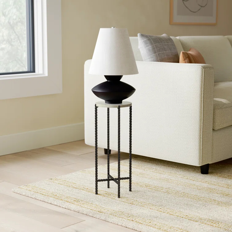Lia Plant Stand
