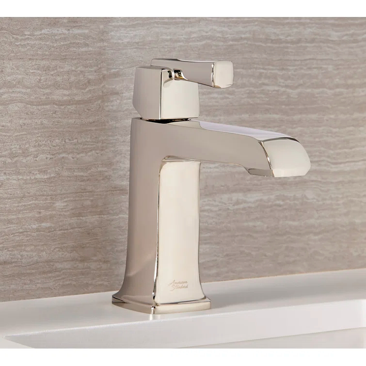 Townsend Single-Hole Bathroom Faucet with Drain Assembly