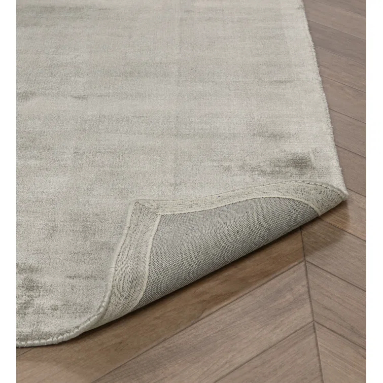 Dove Gray Handmade Wool and Viscose 8' x 10' Reversible Rug