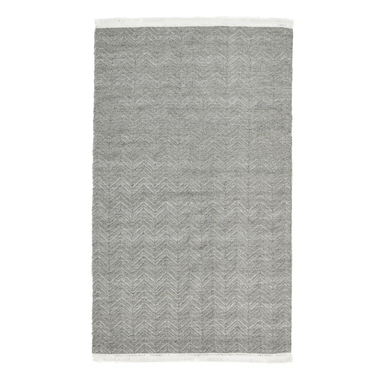 Stone Gray Handwoven Chevron Medium Rug 5'x8' - Reversible & Stain-Resistant