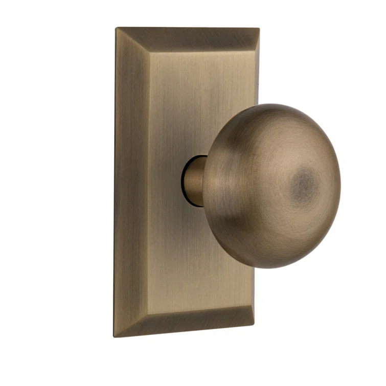 Studio Plate with New York Door Knob