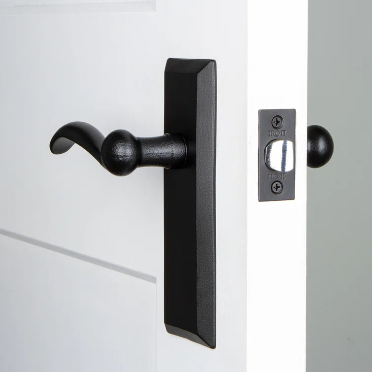 Ageless Iron Keep Plate with Tine Lever