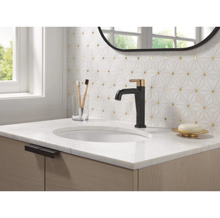 Nicoli Single Hole Bathroom Faucet with Drain Assembly, Single Handle Bathroom Sink Faucet
