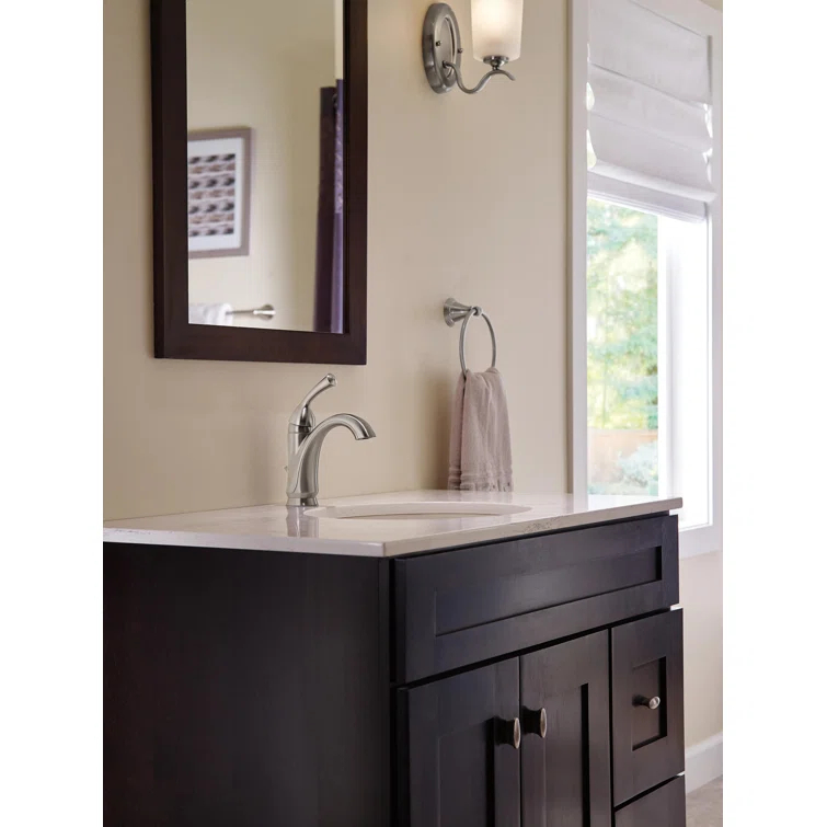 Haywood Single Hole Bathroom Faucet with Drain Assembly, Single Handle Bathroom Sink Faucet