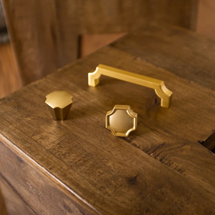Monarch 1.25" Length Square Knob
