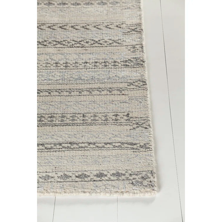 Isla Hand-Knotted Cream/Gray Area Rug