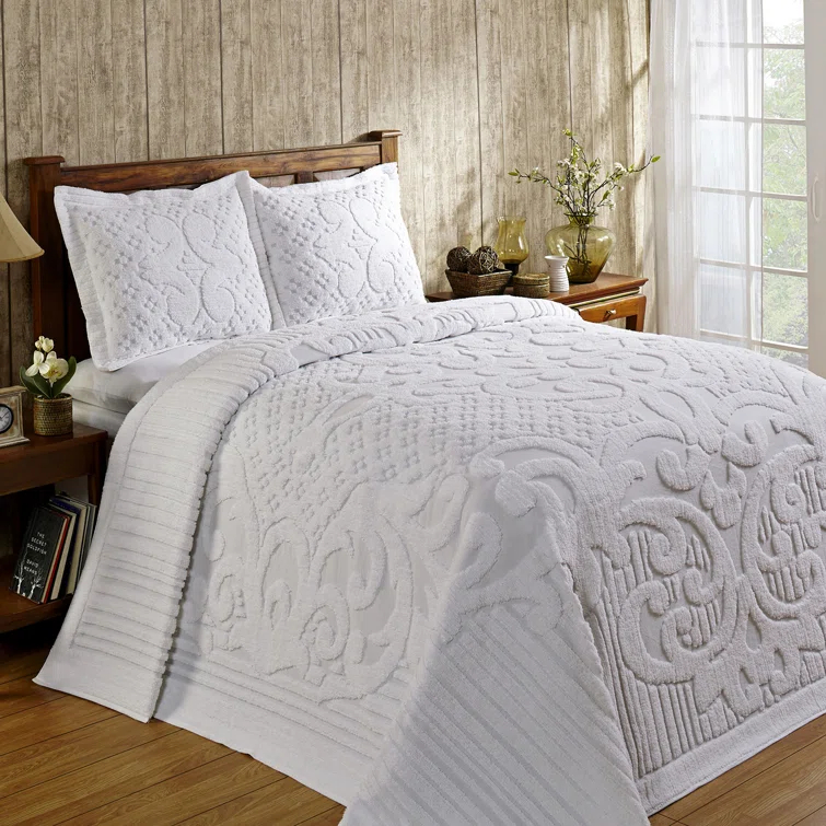 Better Trends Ashton Collection Chenille Bedspread Set, 100% Cotton Machine Washable Bedding Set, Soft & Breathable Medallion Design Coverlet with Sham, Luxurious All Season Comfort