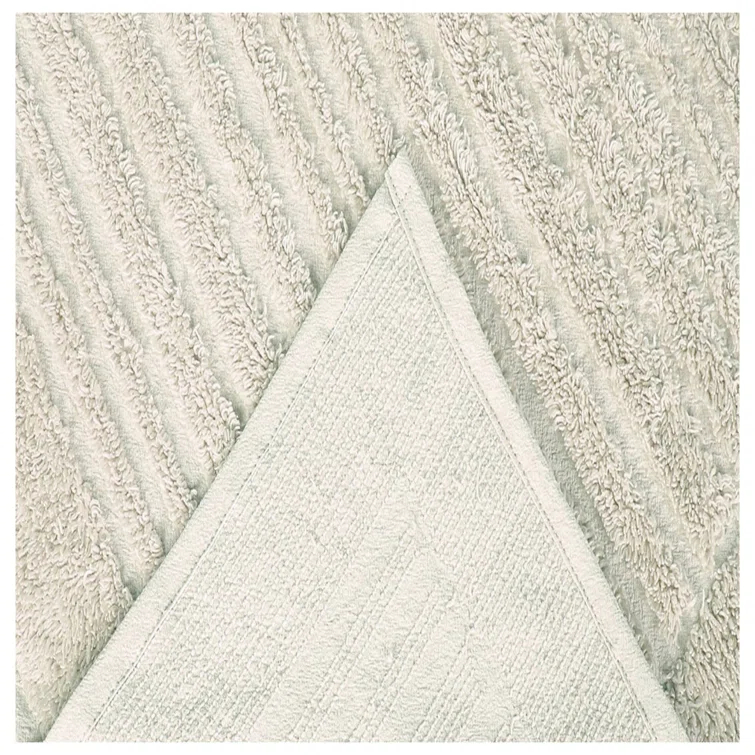Ashton Collection Chenille Bedspread Set, 100% Cotton Machine Washable Bedding Set, Soft & Breathable Medallion Design Coverlet with Sham, Luxurious All Season Comfort