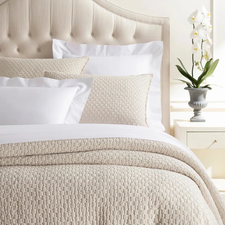 Lodi Matelasse Coverlet