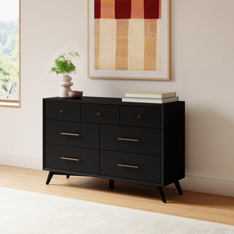 Williams 7-Drawer Dresser