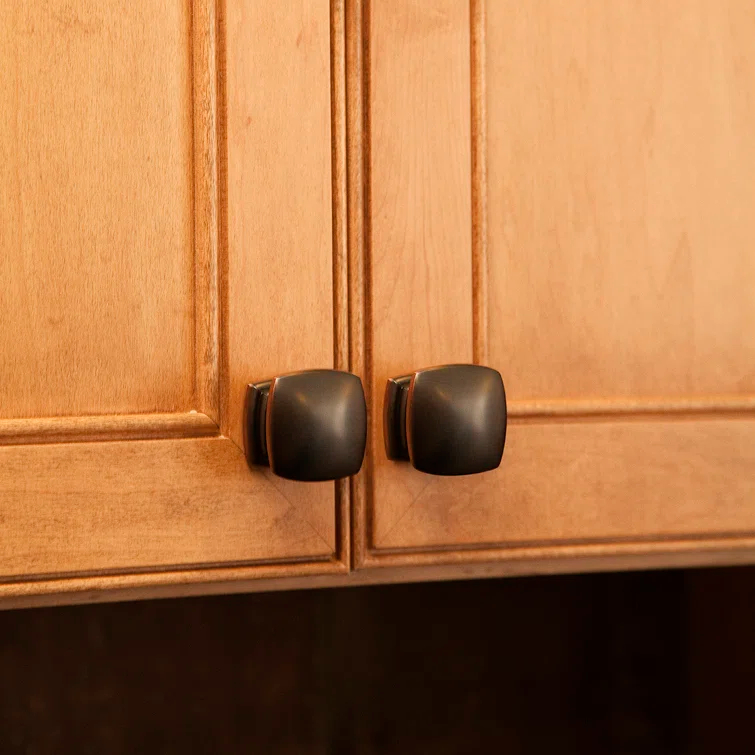 Euro Contemporary 1 1/2" Length Square Knob