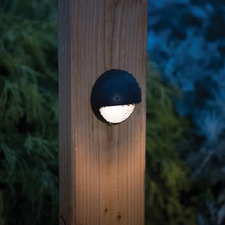 Low Voltage Metal Deck Light