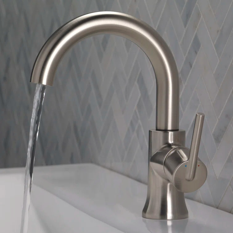 Trinsic Single Hole Bathroom Faucet with Drain Assembly, Single Handle Bathroom Sink Faucet