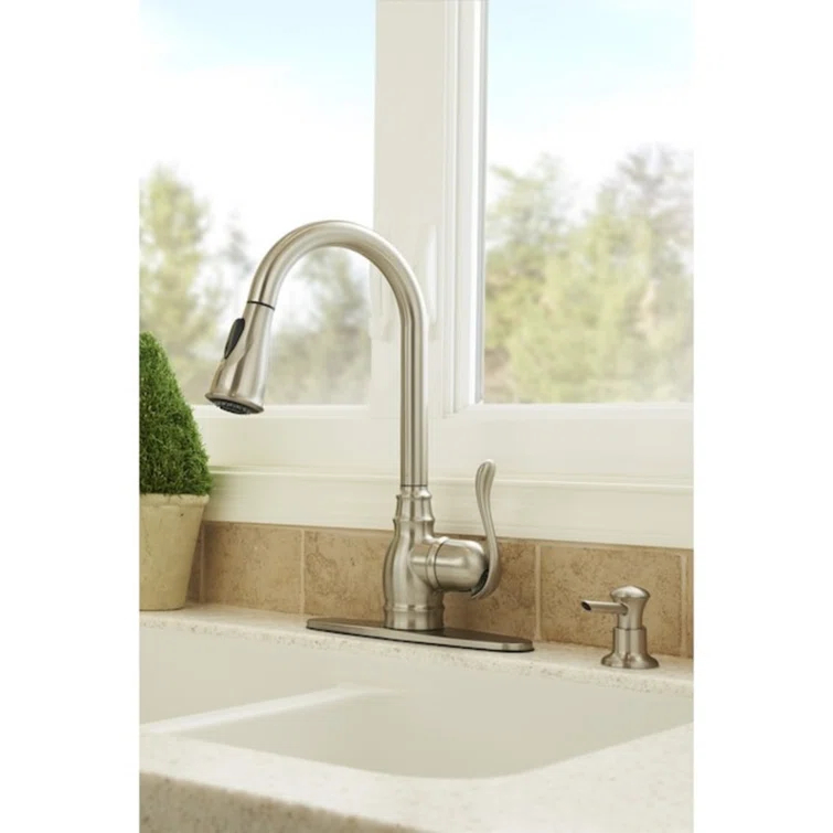 Moen Anabelle Single Handle Deck-mount Pull-down Kitchen Faucet with Sprayer ( Deck Plate Included ) (Soap Dispenser Included)