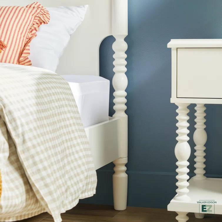 Vivienne Traditional Easy Assembly Solid Wood Twin Spindle Bed