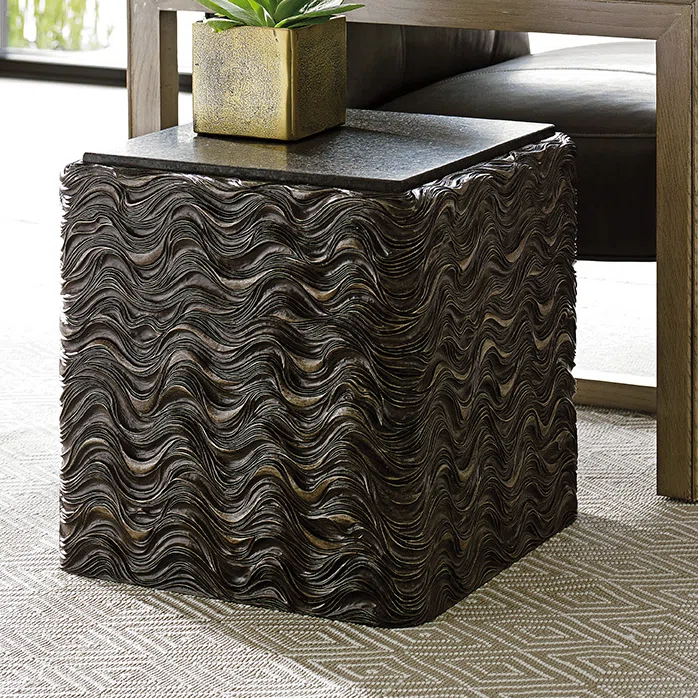 Shadow Play Talk Of The Town Cube End Table