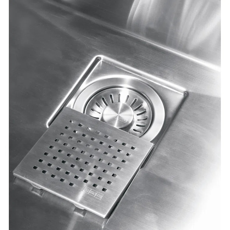 Peak 28.75" L x 17.75" W Undermount Kitchen Sink