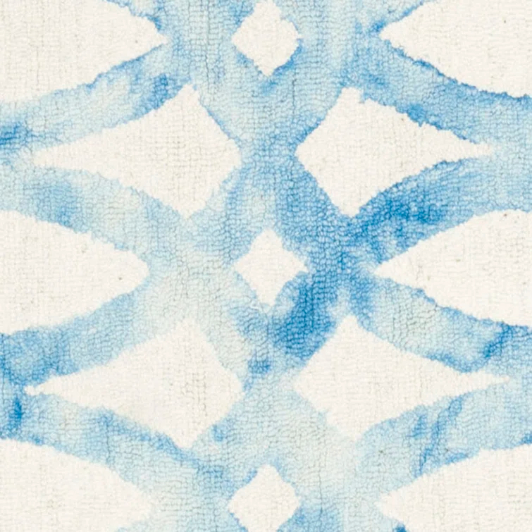 Amekia Hand Tufted 80% Wool, 20% Cotton Geometric Rug