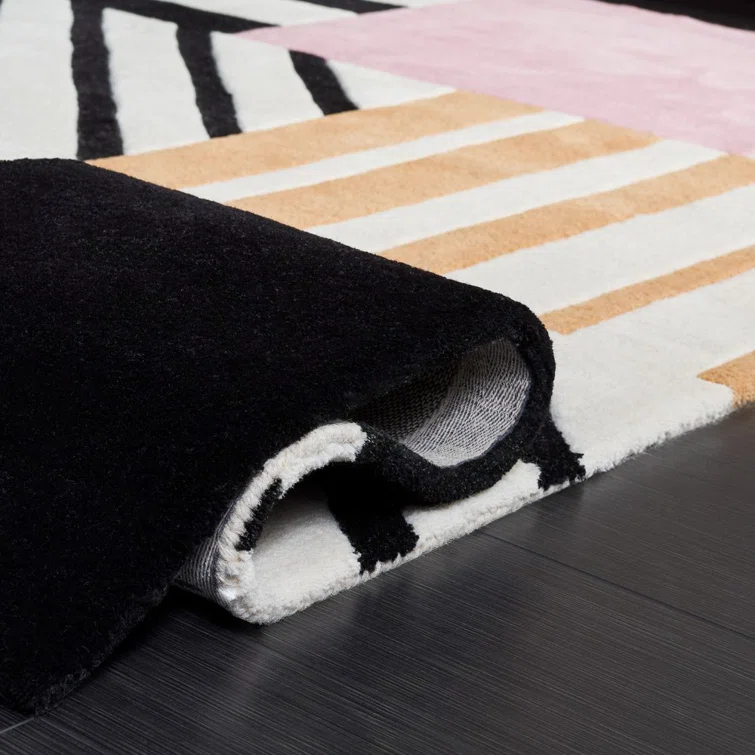 Tripoli Handmade Wool Ivory/Black/Pink Rug