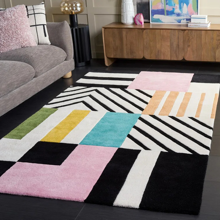 Tripoli Handmade Wool Ivory/Black/Pink Rug