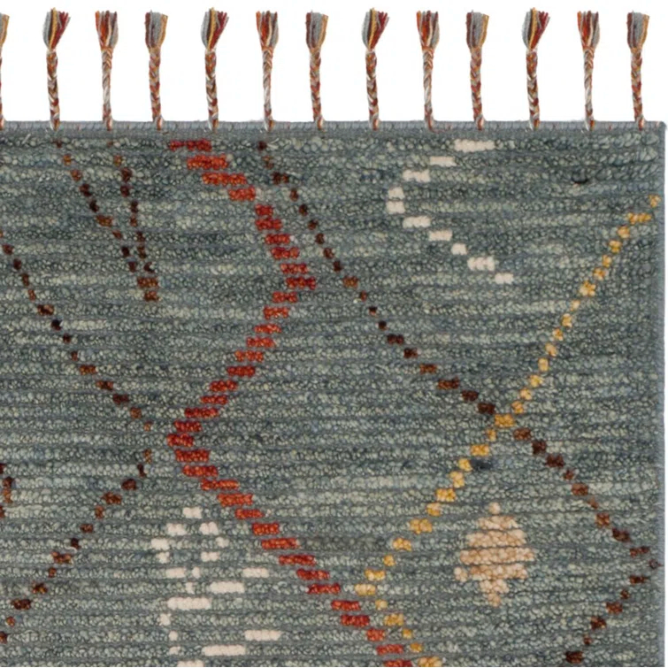 Raeleigh Hand Knotted Wool/Cotton Southwestern Rug in Gray