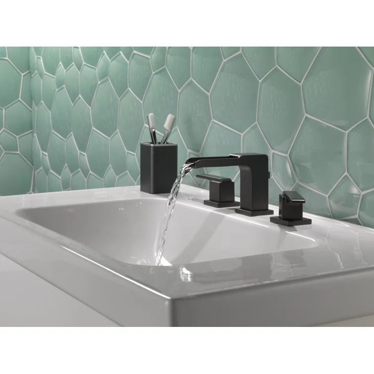 Ara Widespread Bathroom Faucet with Drain Assembly and DIAMOND Seal Technology