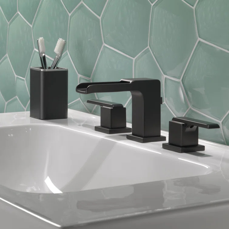 Ara Widespread Bathroom Faucet with Drain Assembly and DIAMOND Seal Technology