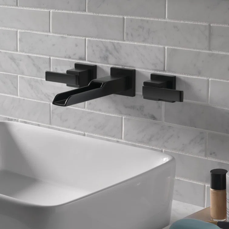 Ara Wall Mounted Bathroom Faucet