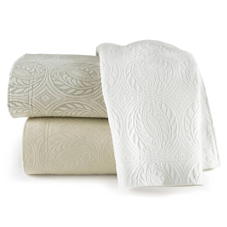 Dierking Traditional Cotton Floral Coverlet