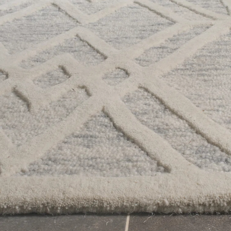 Deedgra Hand Tufted Wool Geometric Rug