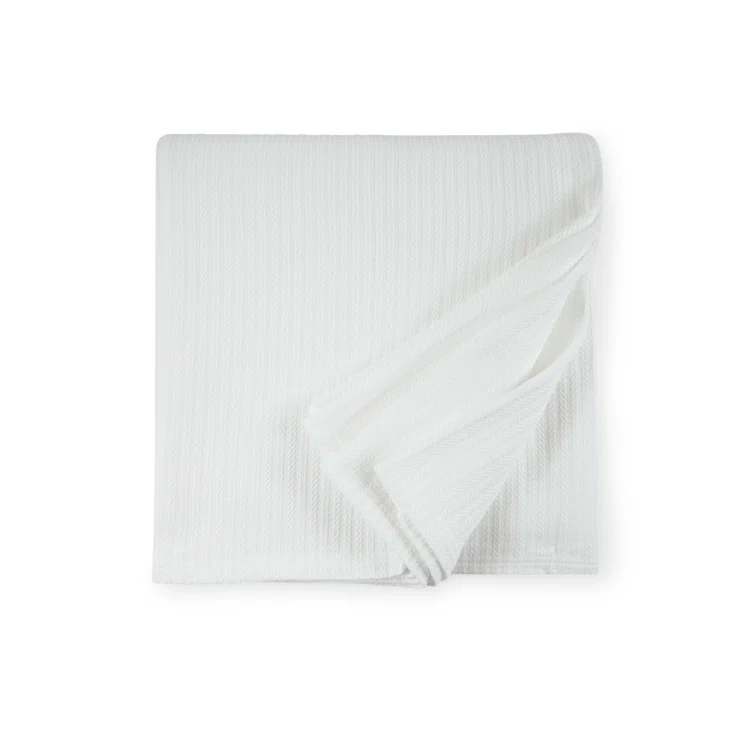 Cozy Herringbone Full-Size Cotton Knit Blanket in White