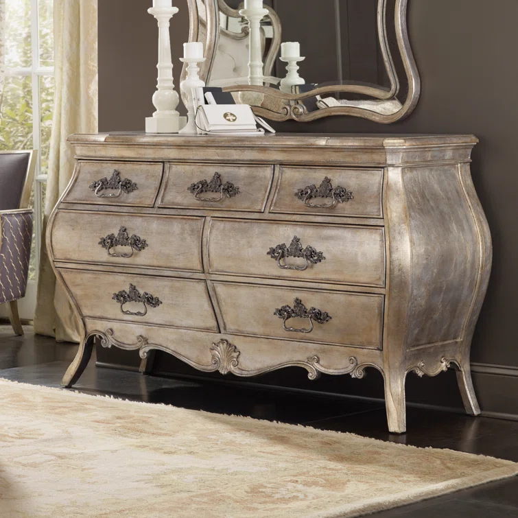Hooker Furniture Sanctuary 68'' W 7 - Drawer Dresser