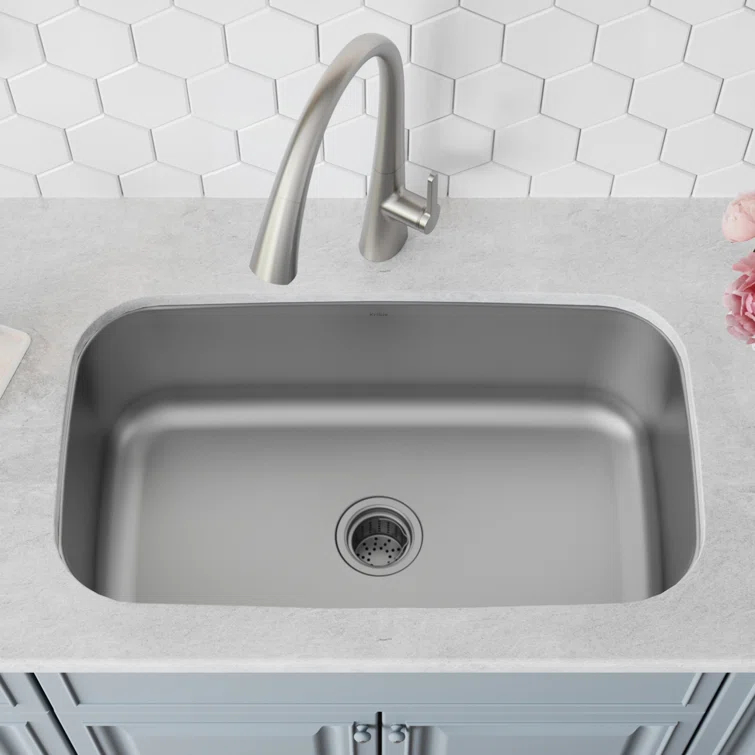Kraus Premier 31.5-inch 18 Gauge Undermount Kitchen Sink with Waste Guard™ Garbage Disposal