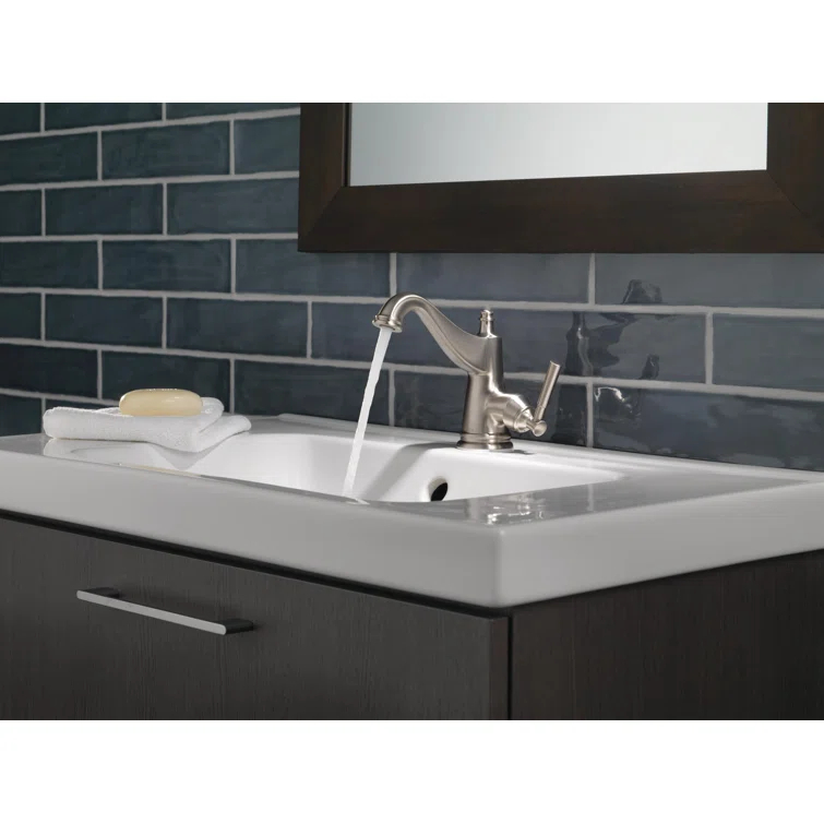 Mylan Single Hole Bathroom Faucet with Drain Assembly, Single Handle Bathroom Sink Faucet