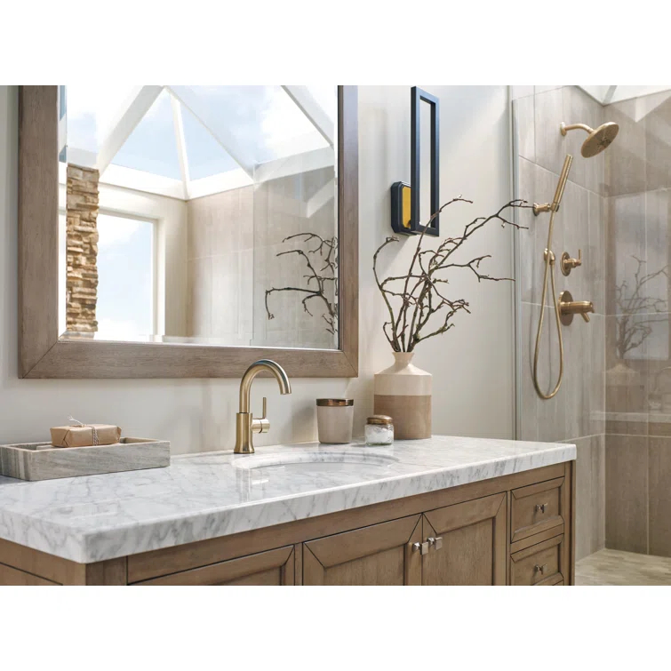 Trinsic Single Hole Bathroom Faucet with Drain Assembly, Single Handle Bathroom Sink Faucet