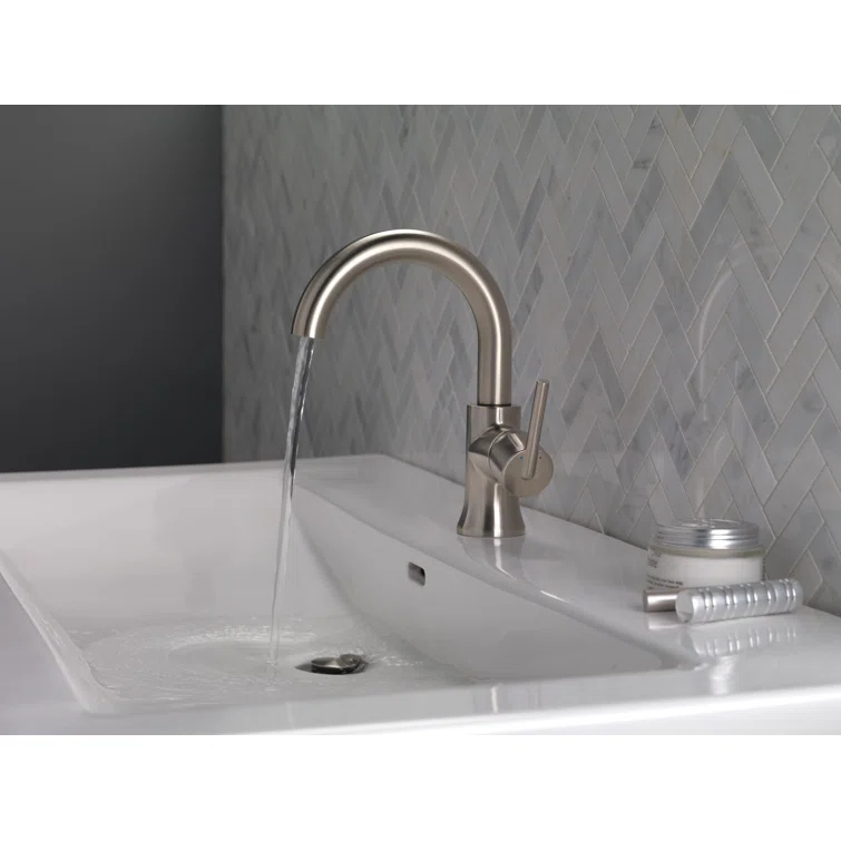 Trinsic Single Hole Bathroom Faucet with Drain Assembly, Single Handle Bathroom Sink Faucet