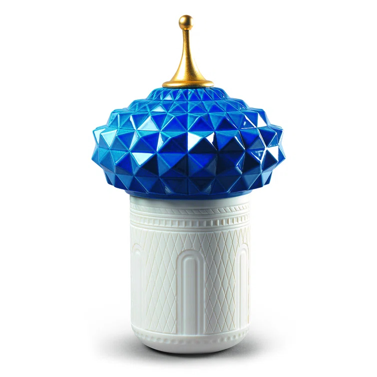 LLADRÓ South Tower Candle 1001 Lights. Unbreakable Spirit Scent. Porcelain Candle.