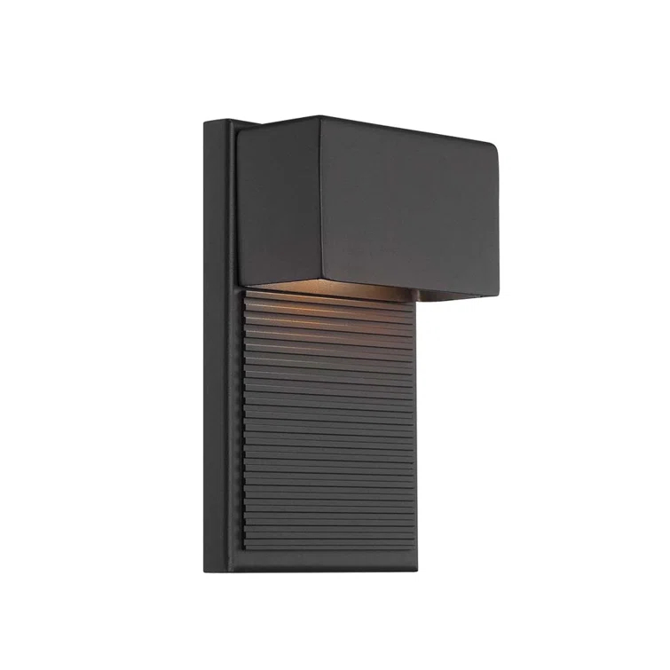 Hiline Aluminum LED Wall Light