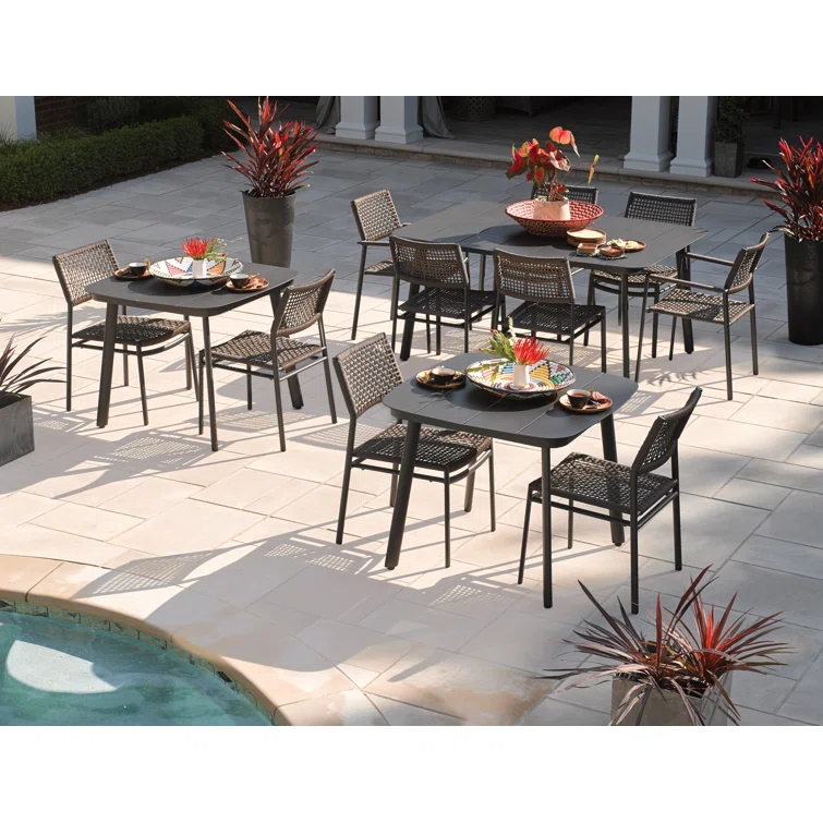 Oxford Garden Eiland Powder Coated Aluminum Outdoor Dining Table