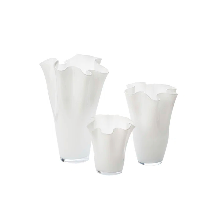 Ruffle Glass Table Vase