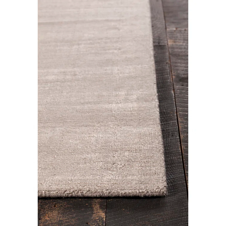Orim Earth-Tone Hand-Woven Wool Blend 5' x 7' Area Rug
