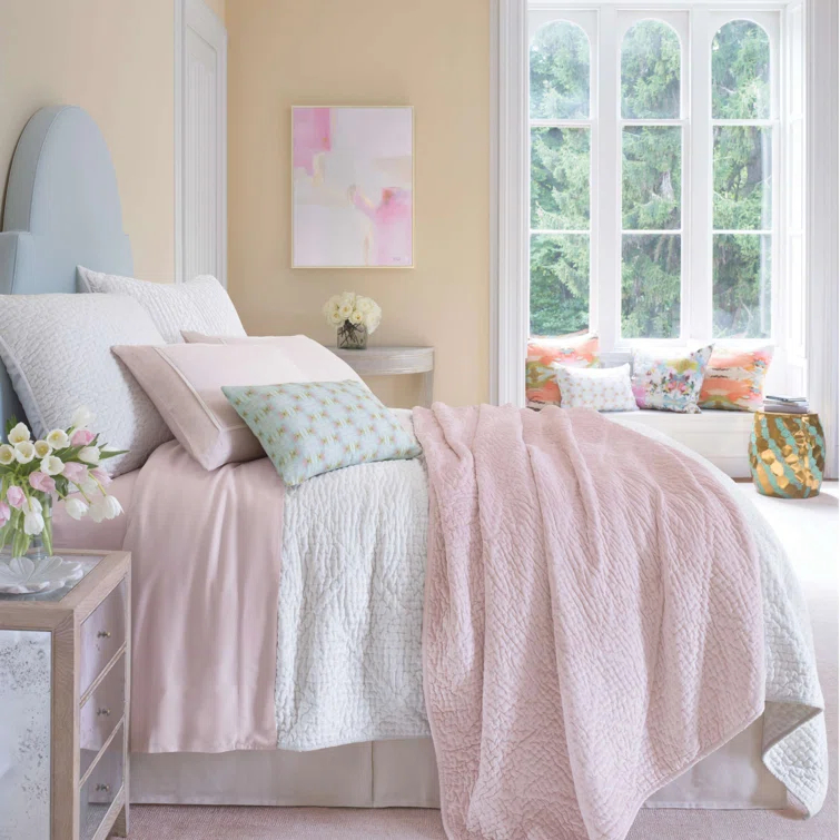 Parisienne Velvet Quilt