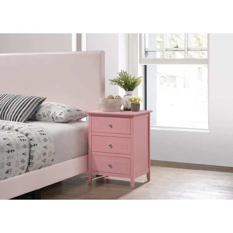 Daniel 19'' W Nightstand