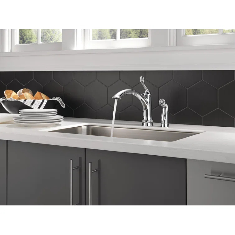 Linden Pull Out Sprayer Kitchen Sink Faucet, Single Handle Kitchen Faucet