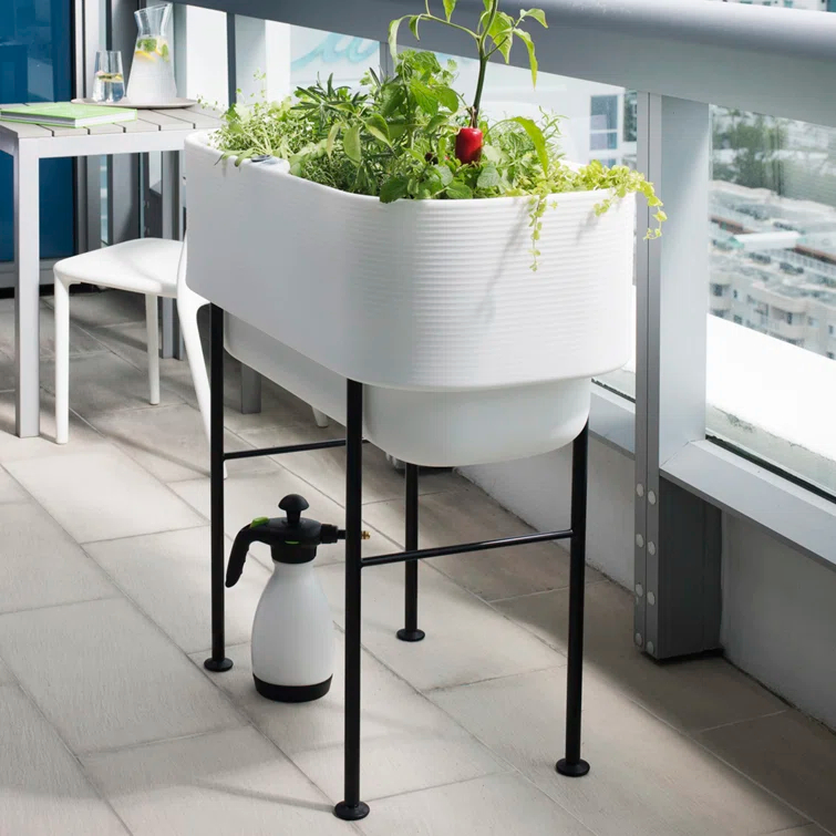 Nest Elevated Planter