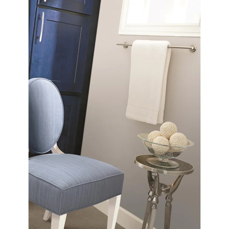 Arrondi™ 27" Wall Mounted Towel Bar