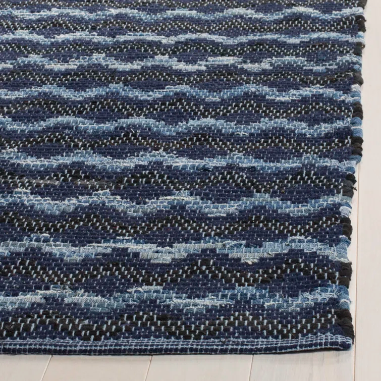 Amaral Hand Woven Cotton Chevron Rug