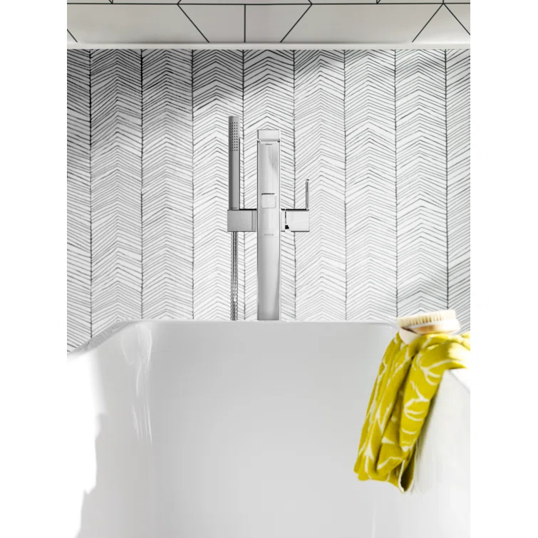 90 Degree Single Handle Floor Mounted Tub with Handshower